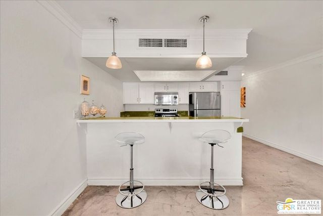 1655 E Palm Canyon Drive 609, Palm Springs, CA 92264