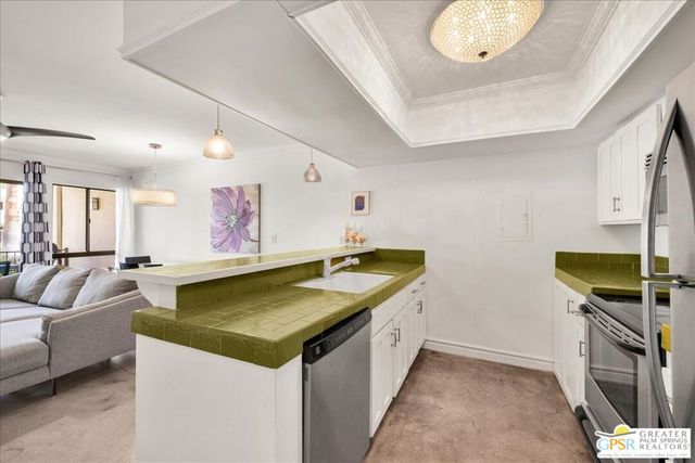 1655 E Palm Canyon Drive 609, Palm Springs, CA 92264