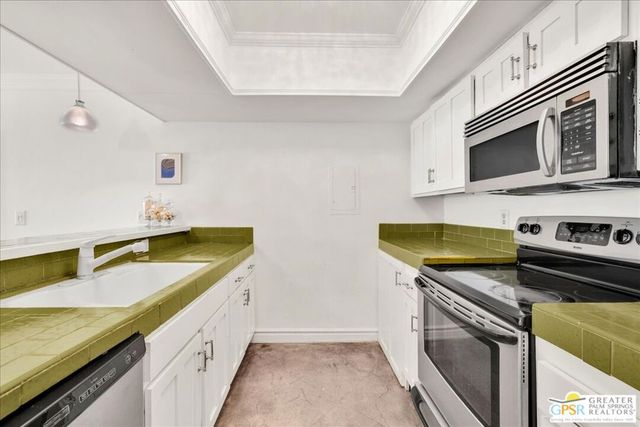 1655 E Palm Canyon Drive 609, Palm Springs, CA 92264