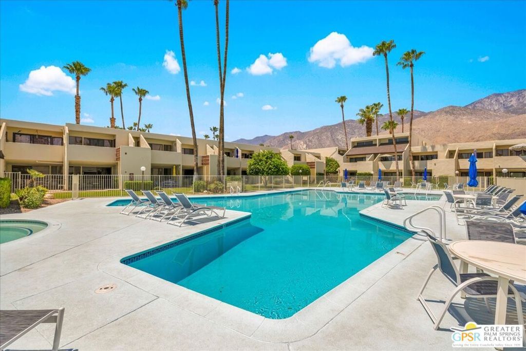 1655 E Palm Canyon Drive 609, Palm Springs, CA 92264