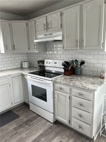 115 Holden Road, South Kingstown, RI 02879