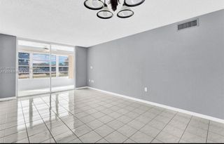 8100 Sunrise Lakes Blvd 208, Sunrise, FL 33322