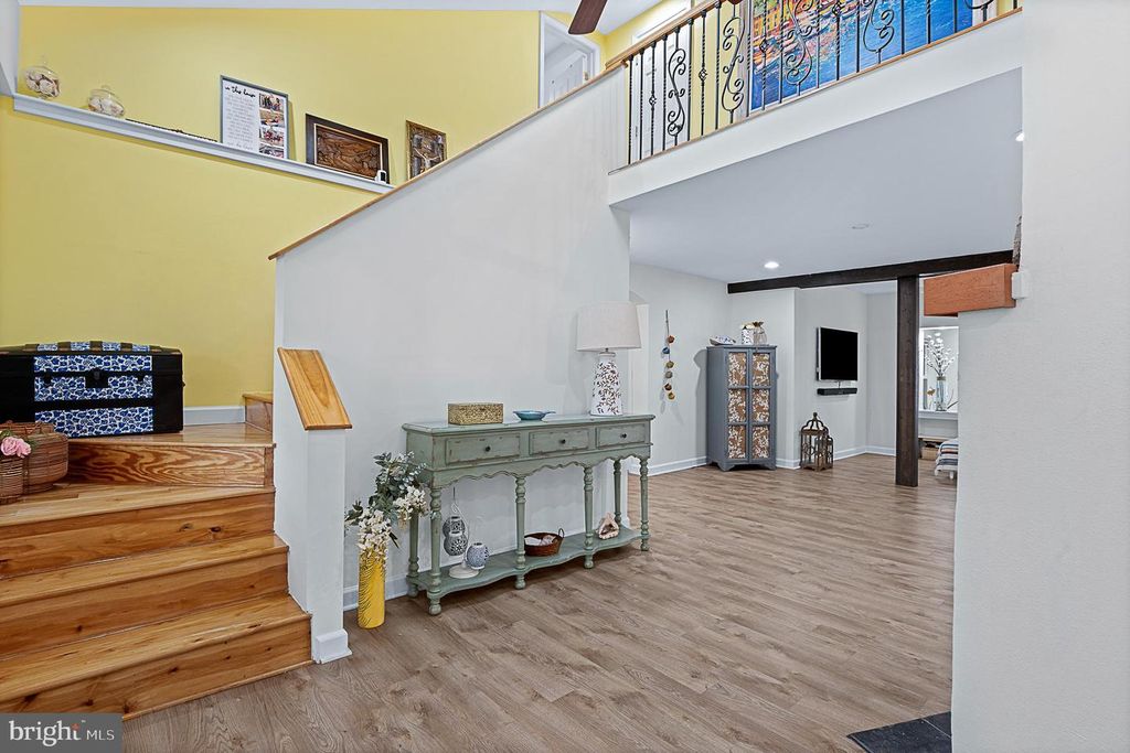 Image 11 of property listing at 4919 MARINERS DR, Shady Side, MD 20764