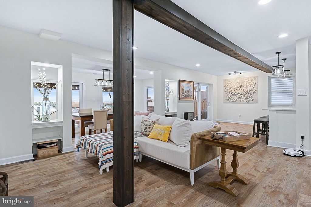 Image 22 of property listing at 4919 MARINERS DR, Shady Side, MD 20764