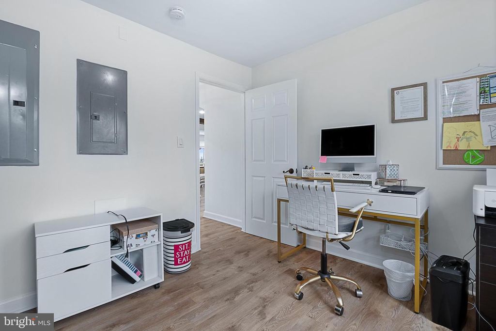 Image 56 of property listing at 4919 MARINERS DR, Shady Side, MD 20764