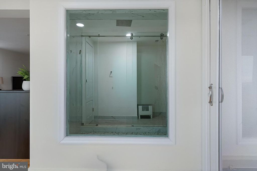 Image 67 of property listing at 4919 MARINERS DR, Shady Side, MD 20764