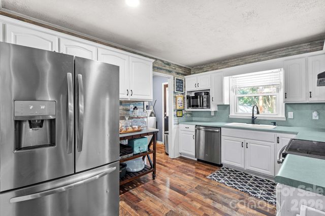 230 E Old Farm Road, Salisbury, NC 28146