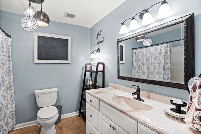 230 E Old Farm Road, Salisbury, NC 28146