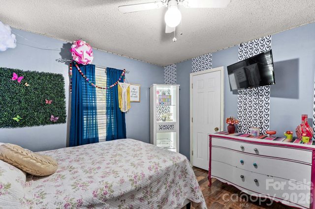 230 E Old Farm Road, Salisbury, NC 28146
