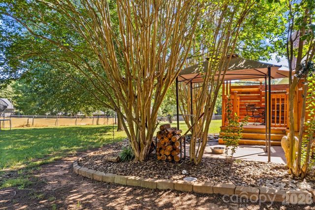 230 E Old Farm Road, Salisbury, NC 28146
