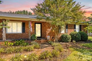 230 E Old Farm Road, Salisbury, NC 28146