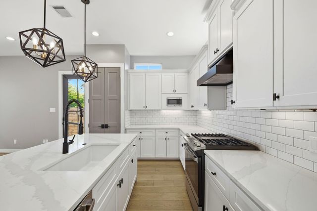 1412 Weiss Street, Houston, TX 77009