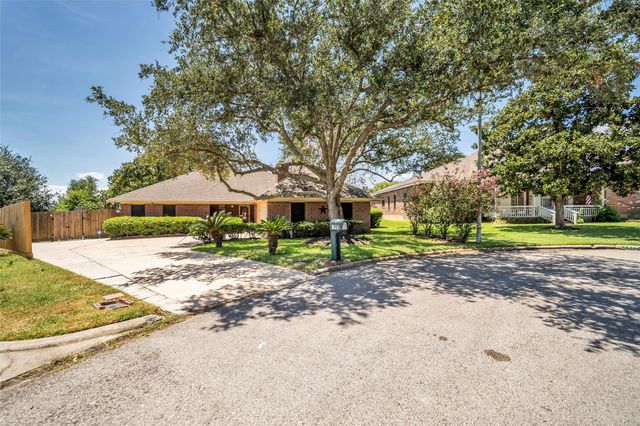 7093 Whispering Wind Drive, Willis, TX 77318