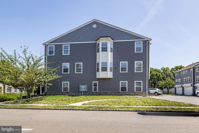 3 FOX CT, Delran, NJ 08075