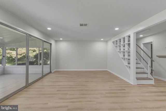45 RUST HILL RD, Levittown, PA 19056