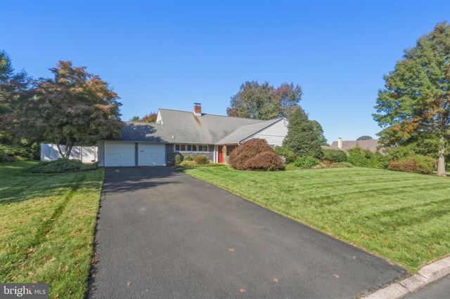 45 RUST HILL RD, Levittown, PA 19056