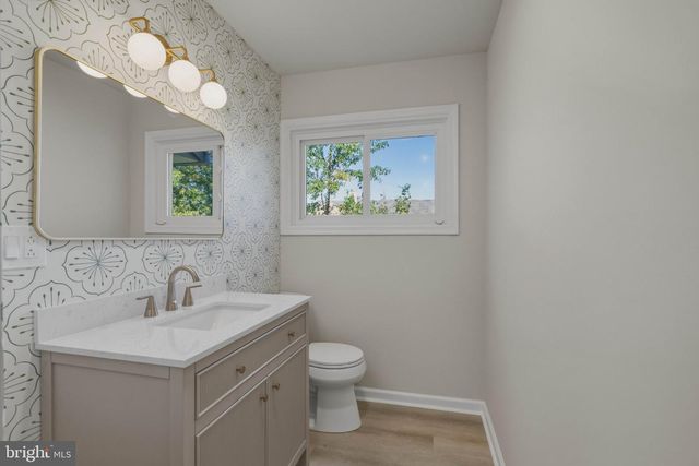 45 RUST HILL RD, Levittown, PA 19056