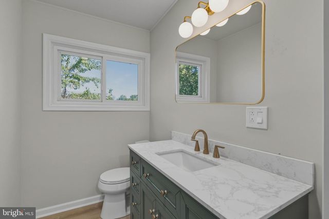 45 RUST HILL RD, Levittown, PA 19056