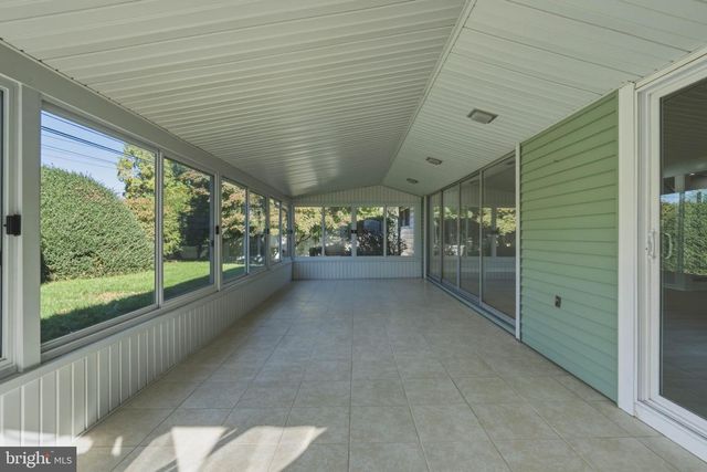 45 RUST HILL RD, Levittown, PA 19056