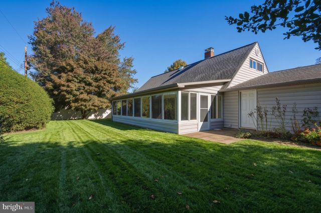 45 RUST HILL RD, Levittown, PA 19056