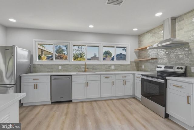 45 RUST HILL RD, Levittown, PA 19056