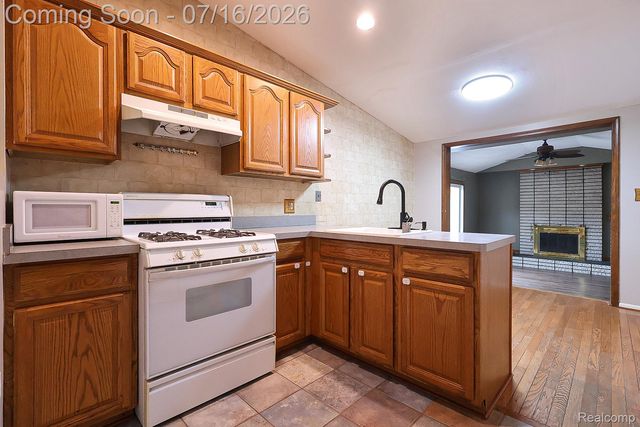 31141 Gladys Avenue, Westland, MI 48185