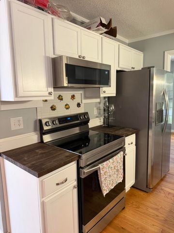 112 Tall Pines Road, Ladson, SC 29456