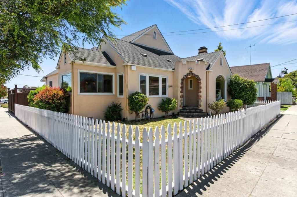 Image 1 of property listing at 3428 Esmond Avenue, Richmond, CA 94805