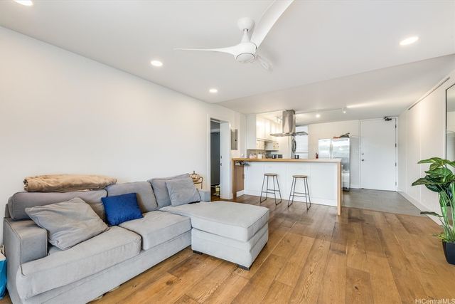 95-61 Waikalani Drive D704, Mililani, HI 96789