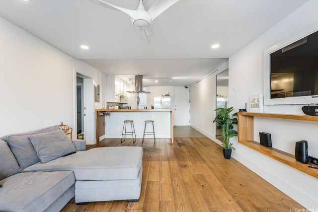 95-61 Waikalani Drive D704, Mililani, HI 96789