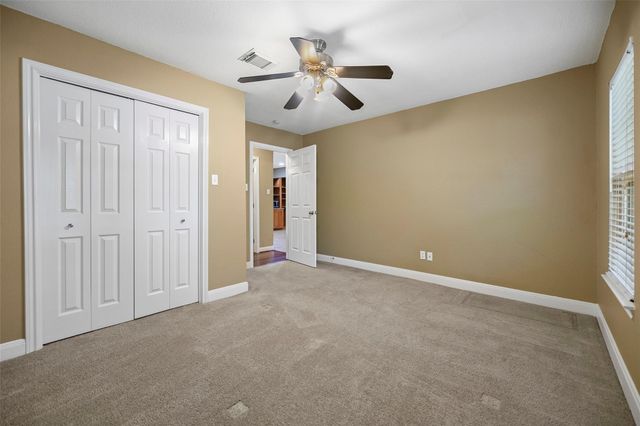 127 Marlin Avenue, Galveston, TX 77550
