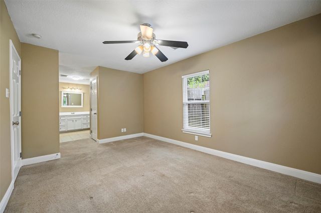 127 Marlin Avenue, Galveston, TX 77550