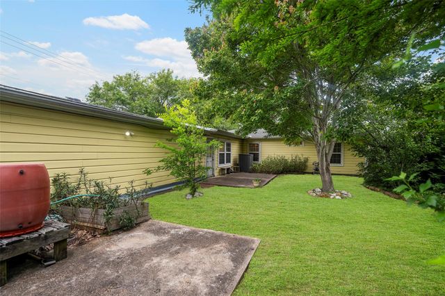 127 Marlin Avenue, Galveston, TX 77550