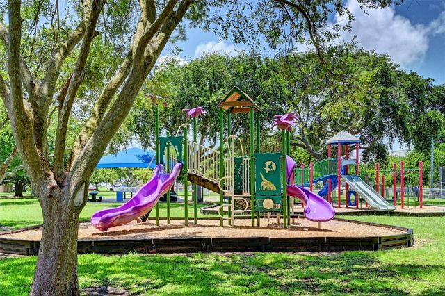 127 Marlin Avenue, Galveston, TX 77550