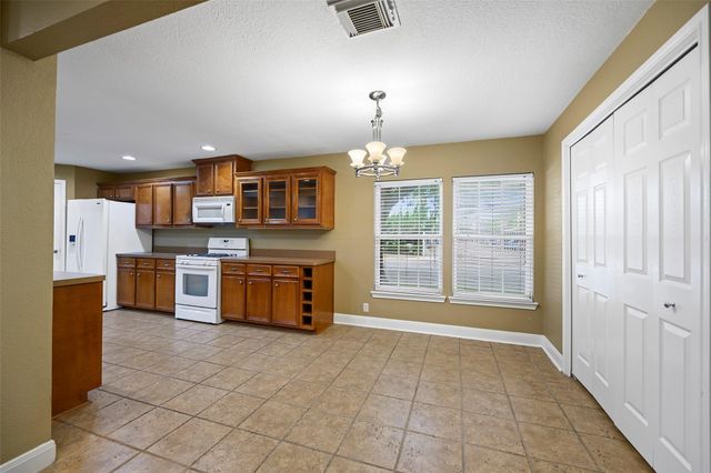 127 Marlin Avenue, Galveston, TX 77550