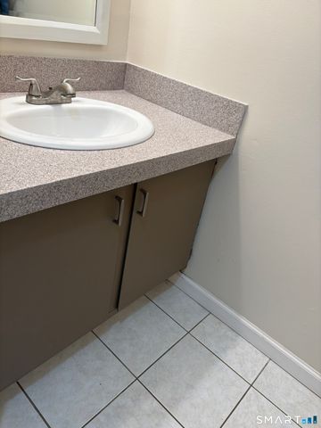 20 Lakeside Drive K, Ledyard, CT 06339