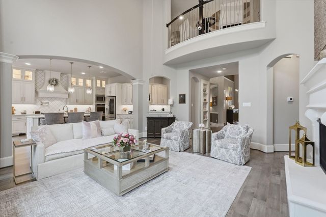 123 N Winter Sunrise Circle, The Woodlands, TX 77375