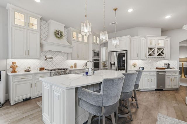 123 N Winter Sunrise Circle, The Woodlands, TX 77375