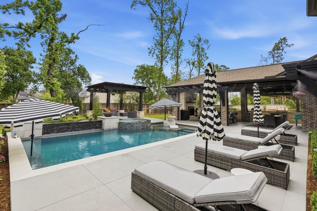 123 N Winter Sunrise Circle, The Woodlands, TX 77375