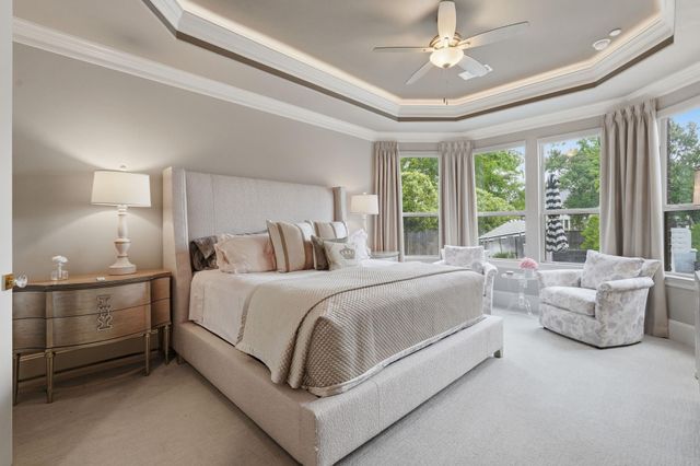 123 N Winter Sunrise Circle, The Woodlands, TX 77375