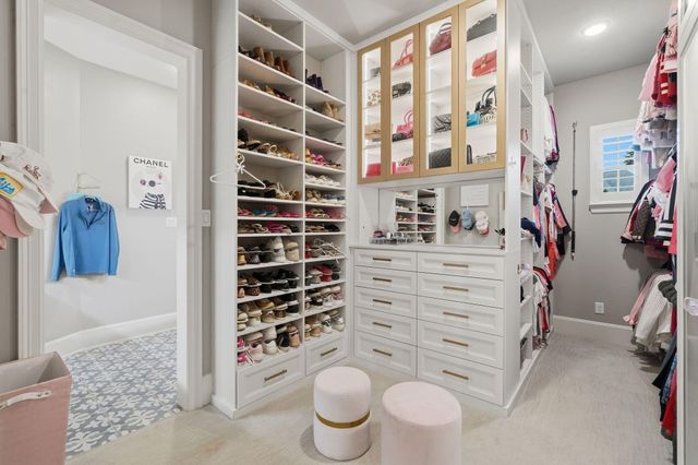 123 N Winter Sunrise Circle, The Woodlands, TX 77375