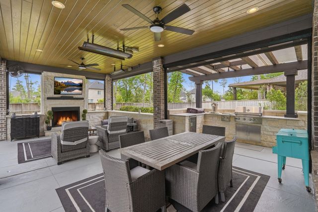 123 N Winter Sunrise Circle, The Woodlands, TX 77375