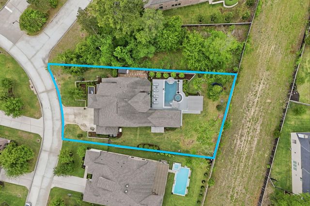 123 N Winter Sunrise Circle, The Woodlands, TX 77375