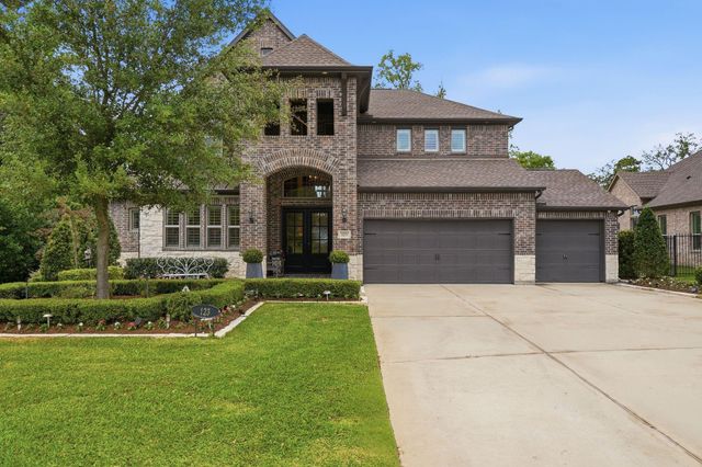 123 N Winter Sunrise Circle, The Woodlands, TX 77375