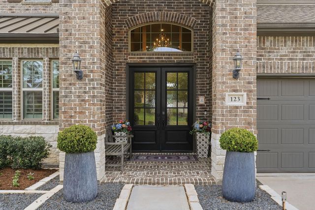 123 N Winter Sunrise Circle, The Woodlands, TX 77375