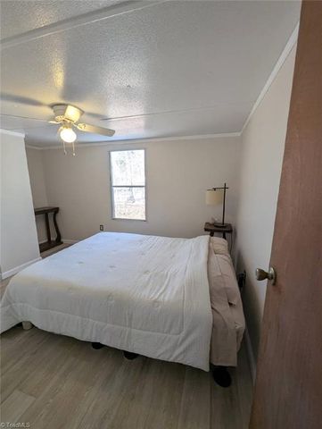 166 Veterans Avenue, Lexington, NC 27292