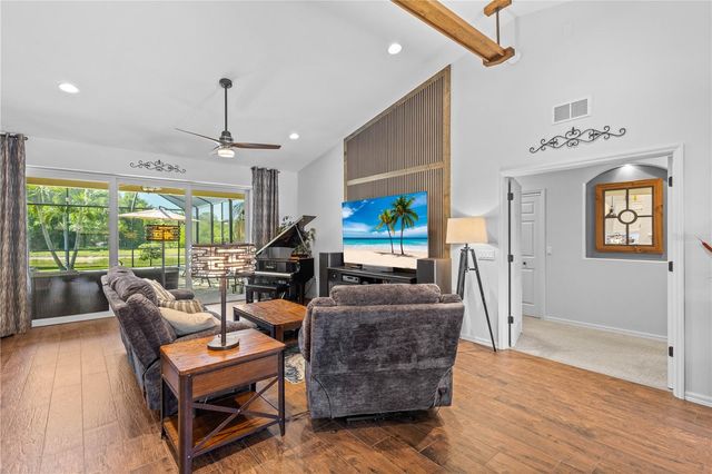 10921 BLUESTEM CIRCLE, Lakewood Ranch, FL 34202