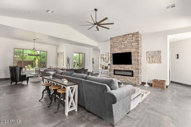 27808 N Desierto Drive, Rio Verde, AZ 85263