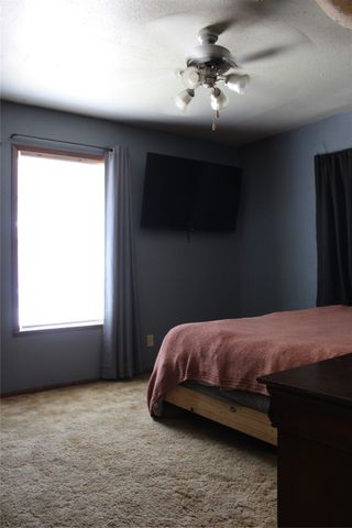 310 S Santa Fe Street, Wolfe City, TX 75496