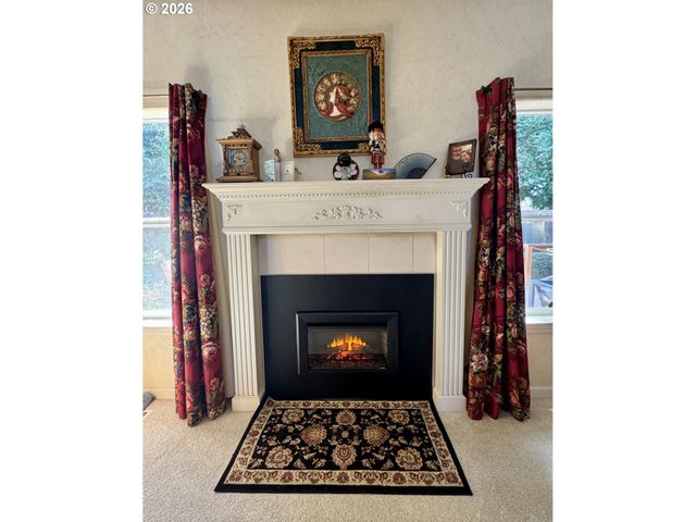 1256 Frogs Leap Ln, Eugene, OR 97404